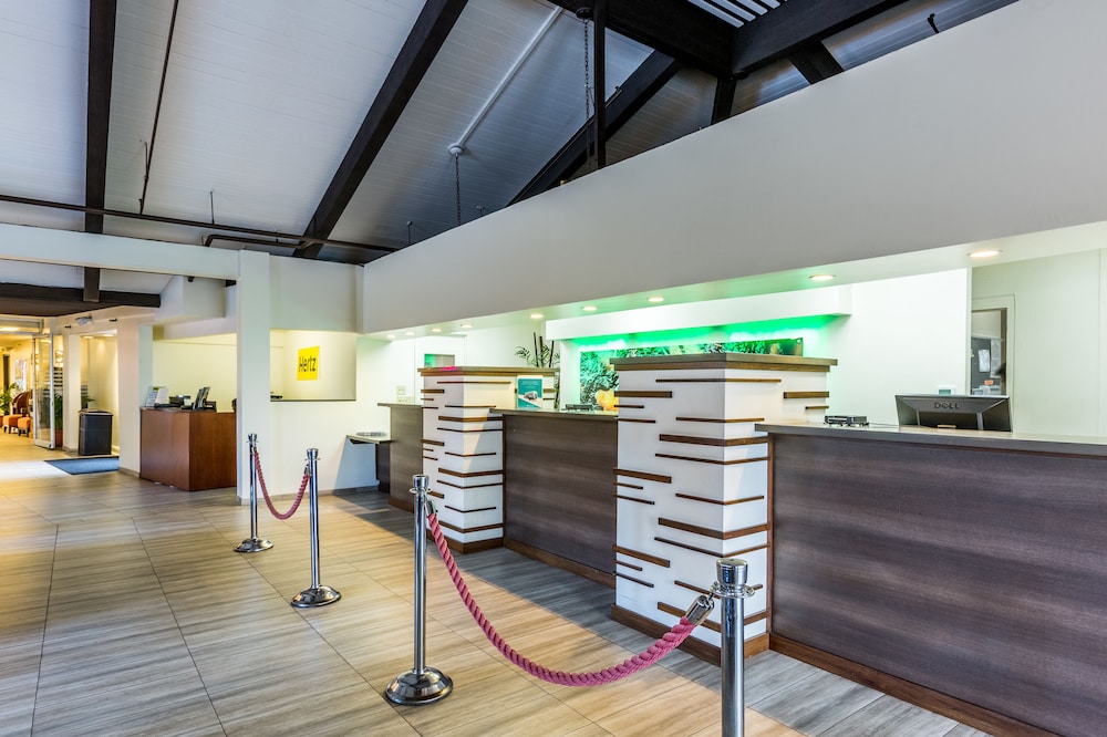 Pagoda Hotel - photo 3