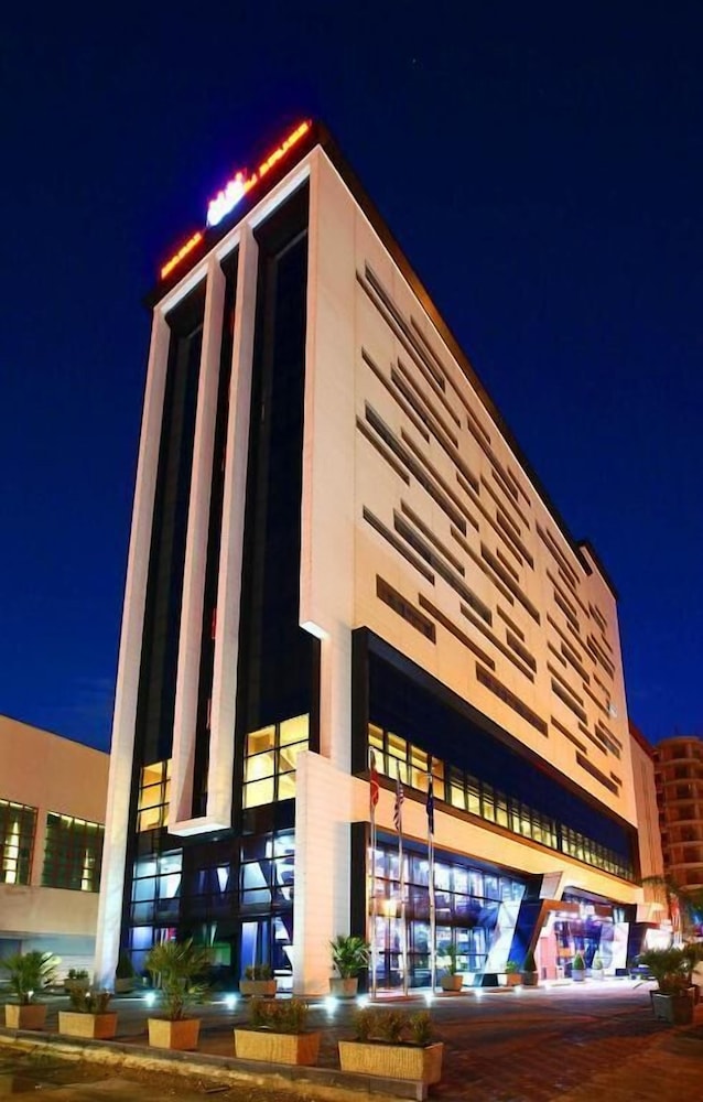 Hotel Partner - last minute hotel in Vlore