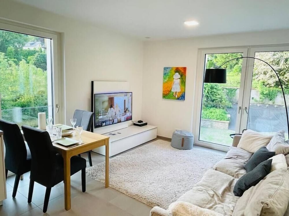 Lux Green Flat in Center Parking&Terrace — 4-Star Luxury Hotel in Luxembourg, Luxembourg