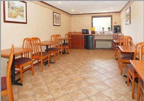 Americas Best Value Inn & Suites Warren Detroit - photo 15
