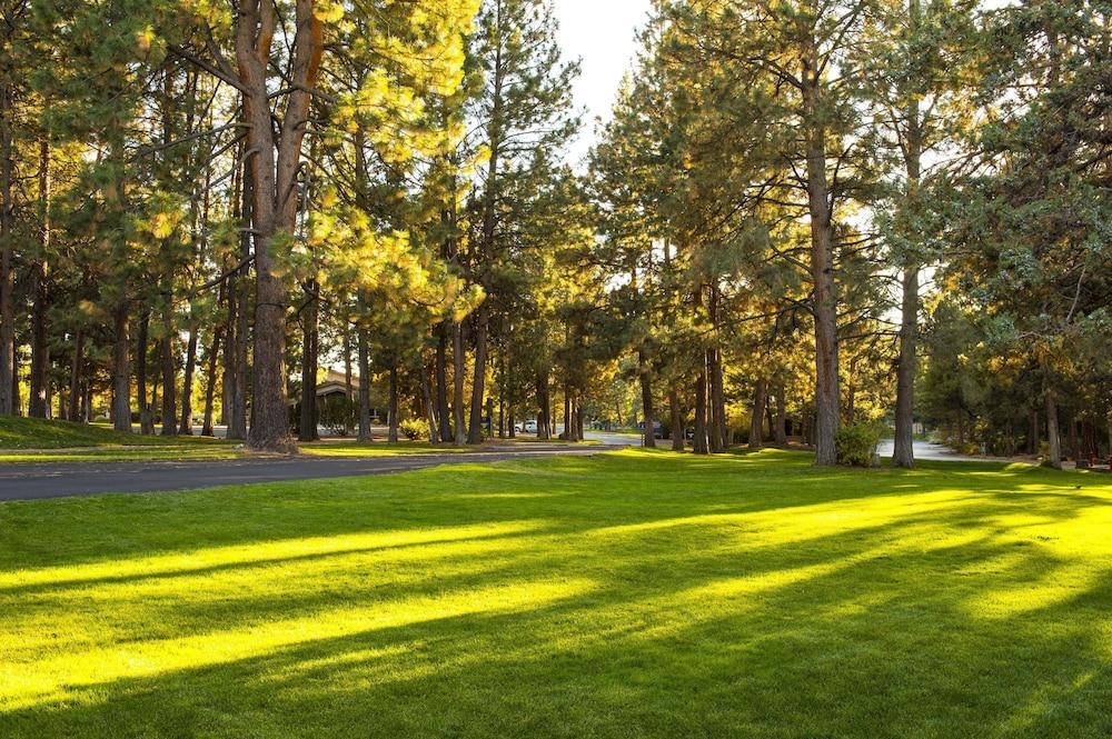 Mount Bachelor Village Resort - photo 2