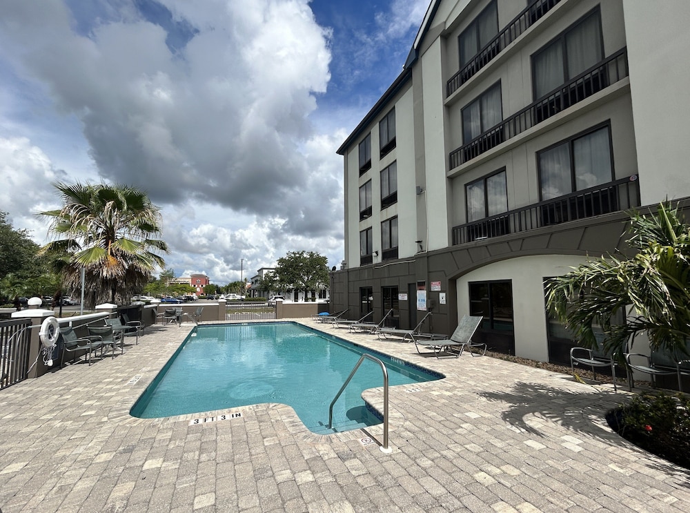 Spark by Hilton Fort Myers - photo 24