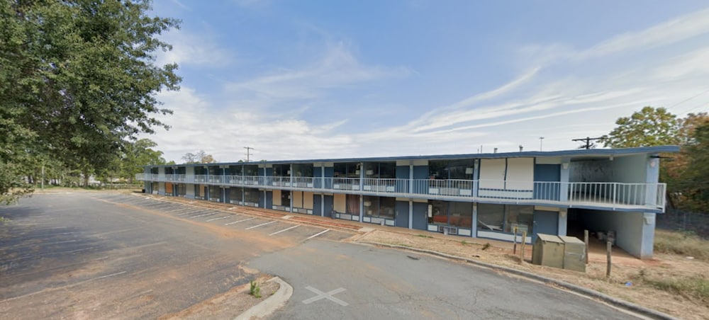 Lamplighter Inn By OYO Charlotte Airport Area - featured photo