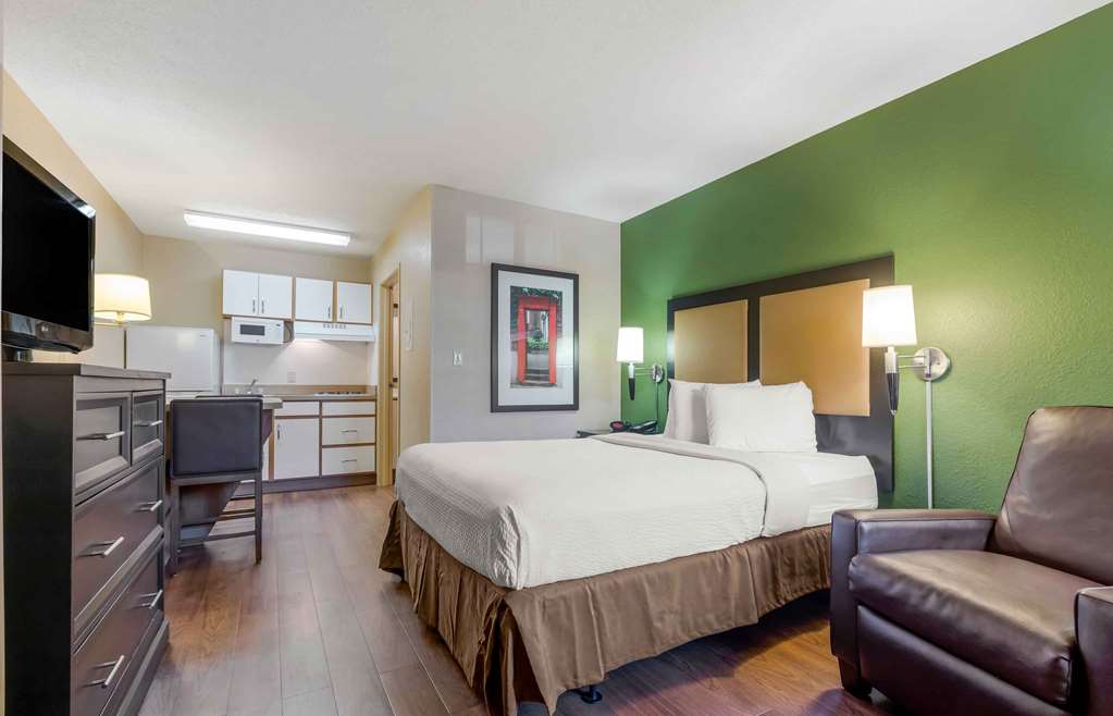 Extended Stay America Select Suites Atlanta Perimeter Hammon - photo 8