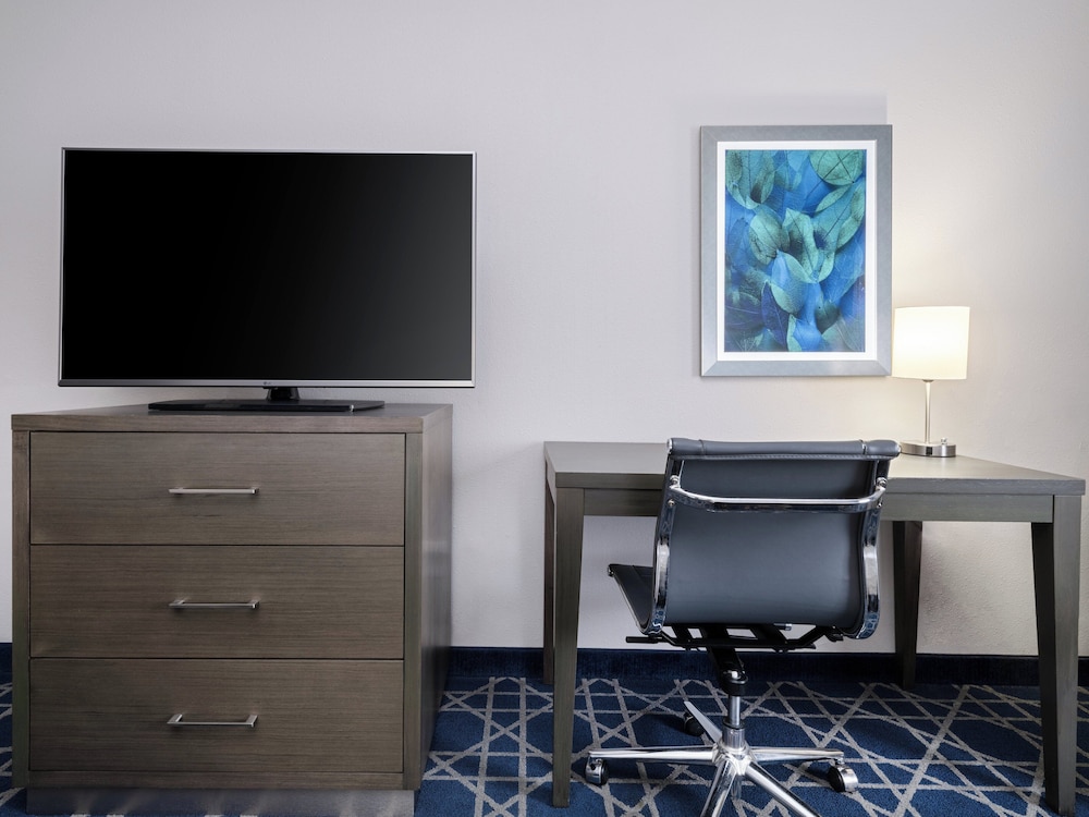 Garner Hotel Longview South by IHG - photo 18