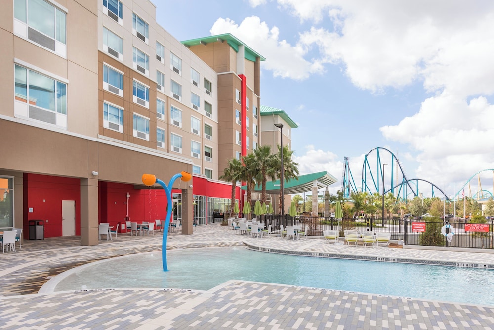 Holiday Inn Express & Suites Orlando at SeaWorld by IHG - photo 62
