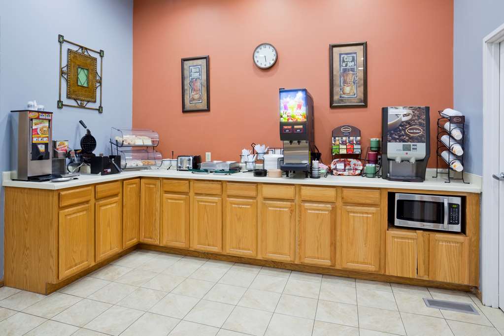 Grandstay Hotel and Suites - photo 11