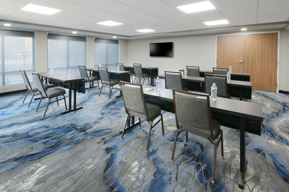 Fairfield Inn & Suites by Marriott Pottstown Limerick - photo 26