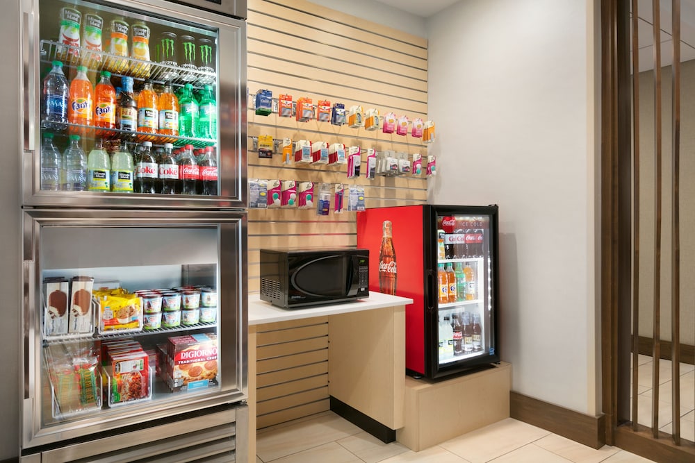 Holiday Inn Express & Suites Salisbury by IHG - photo 28