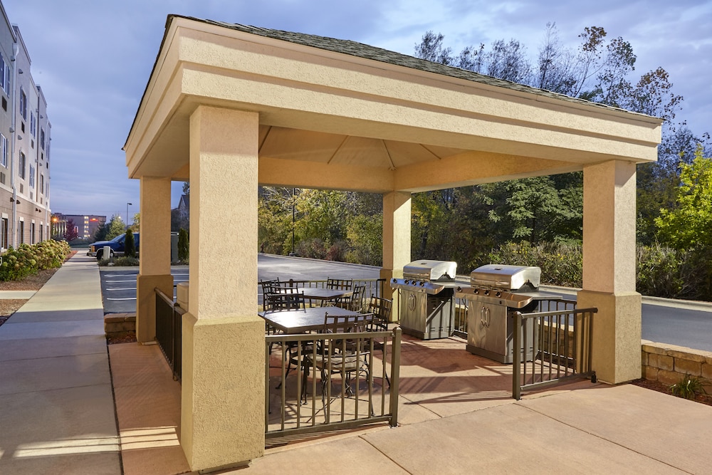 Candlewood Suites Milwaukee Airport by IHG - photo 48