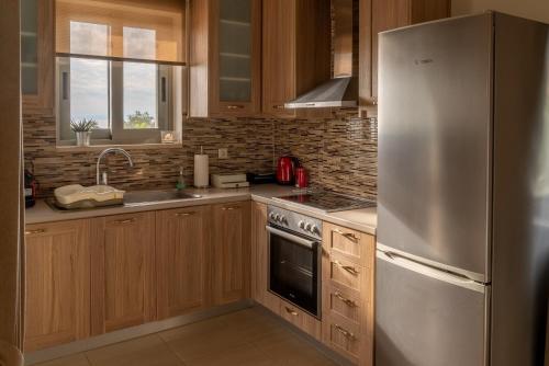 Mythos Villas — 4-Star Luxury Hotel in Kardamyli, Greece