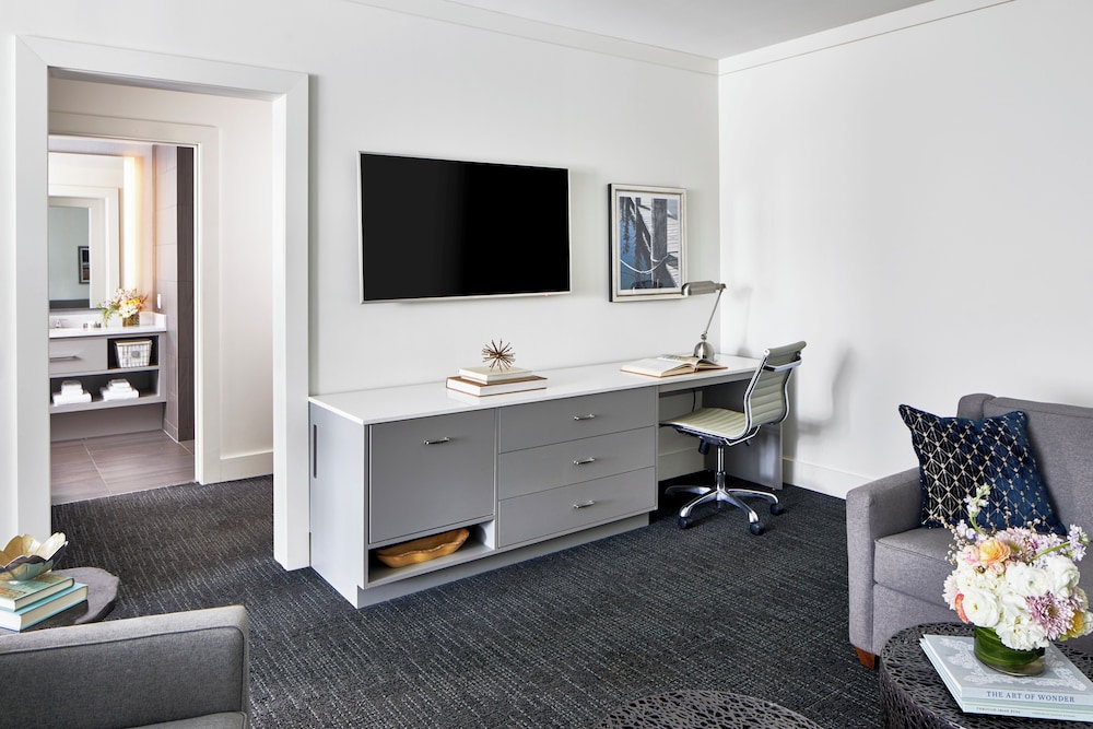 The Hotel Landing - photo 27