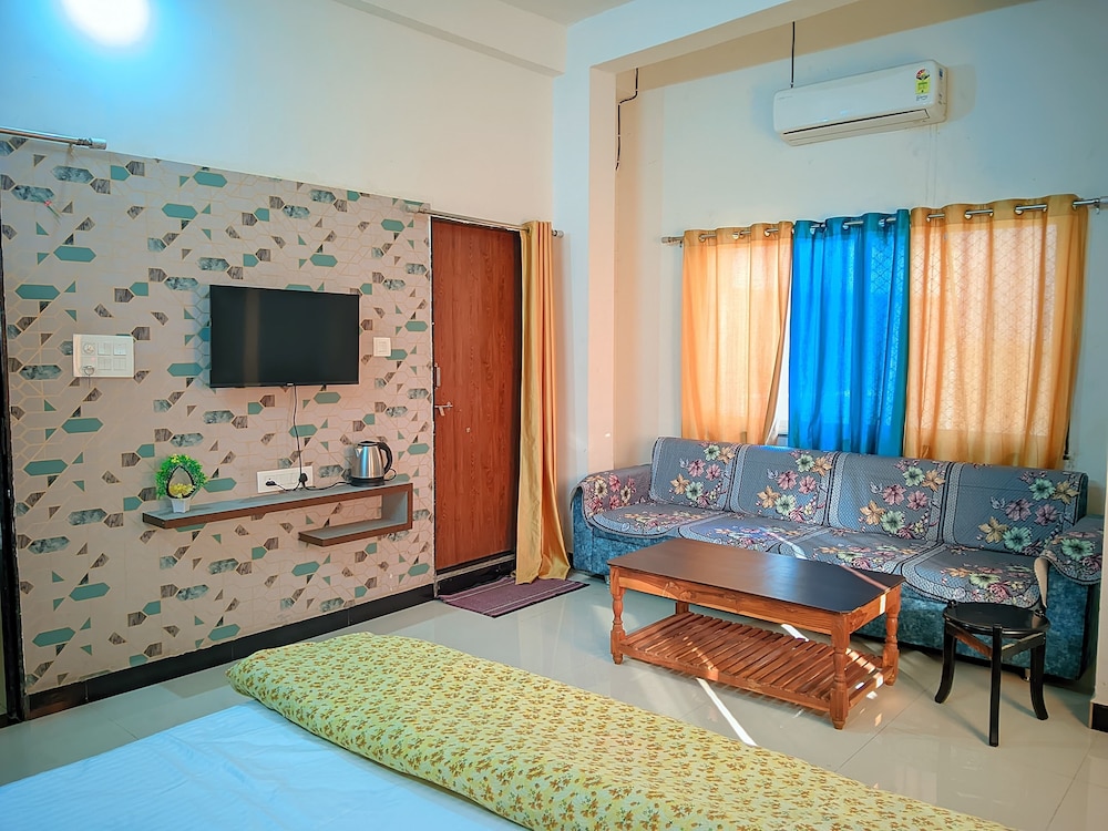 Hotel divine and restaurant — hotel in Pratapgarh