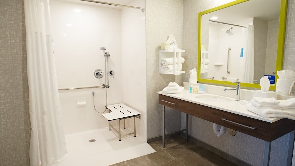 Hampton Inn & Suites St. Clairsville - photo 23
