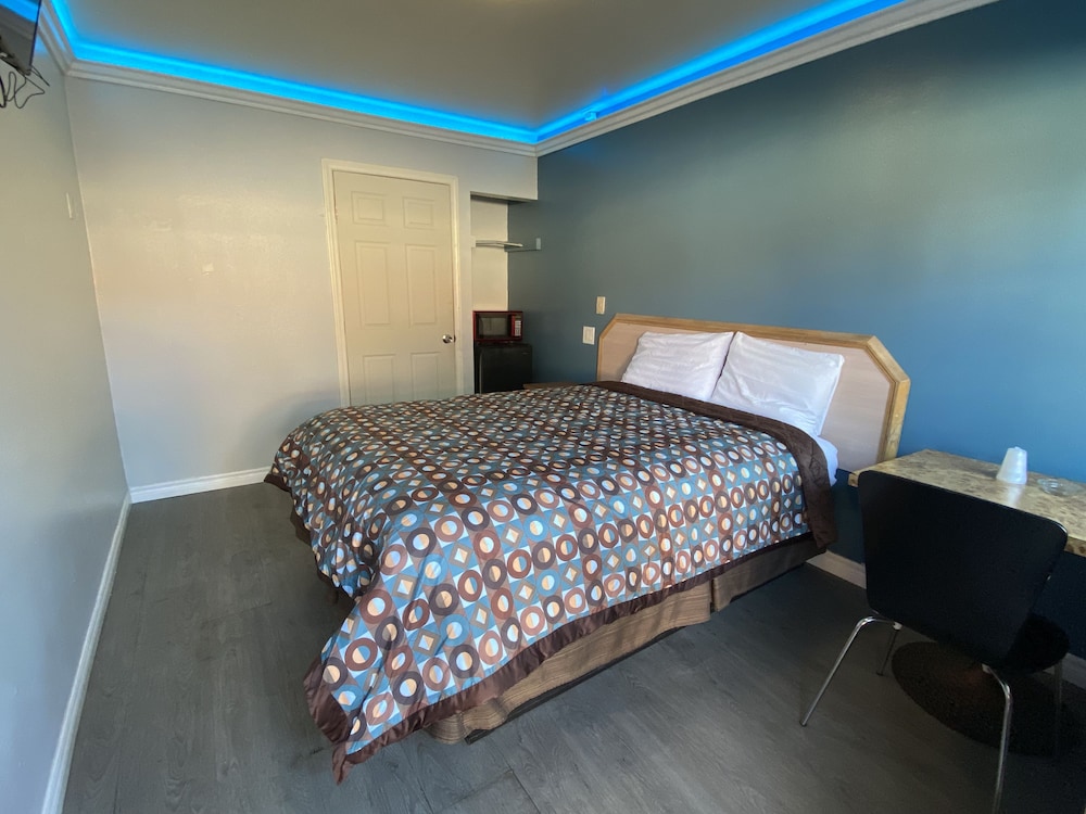 Sands Inn — hotel in South Gate