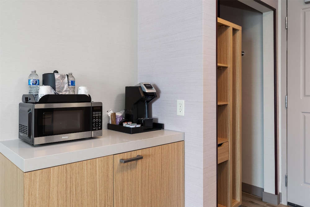 Hilton Garden Inn Auburn - photo 13
