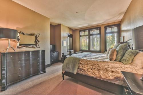 Larkspur - photo 19