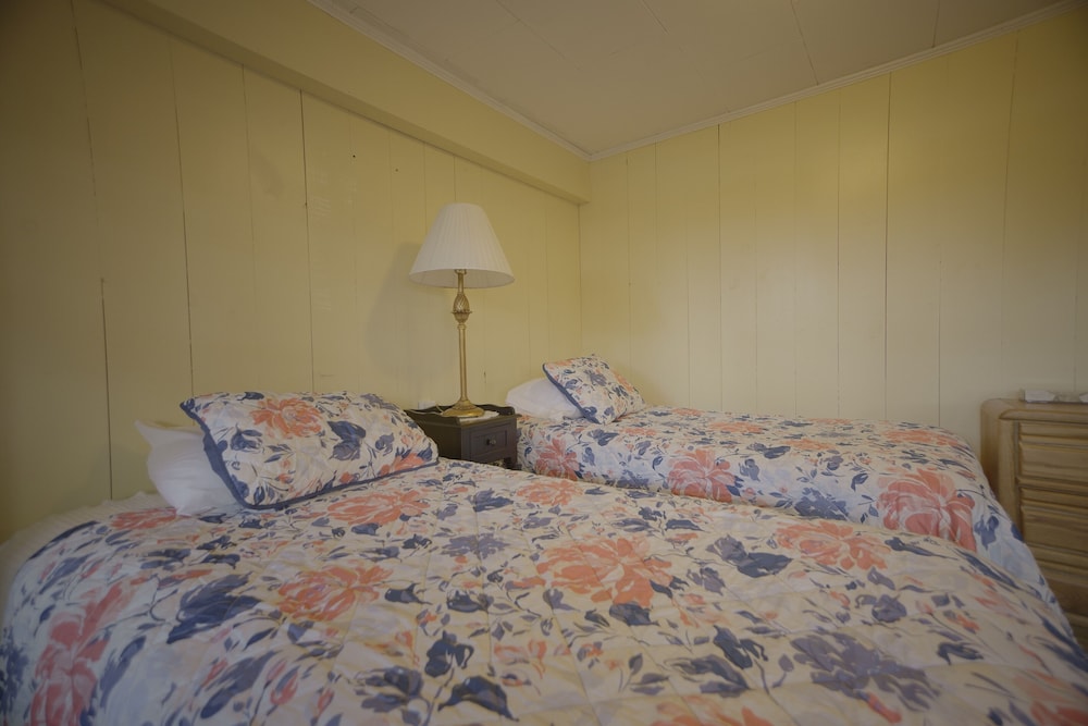 Betty Doon Hotel - photo 108