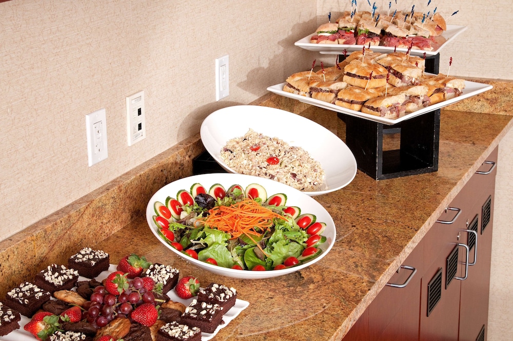 Hilton Garden Inn Albany Medical Center - photo 39