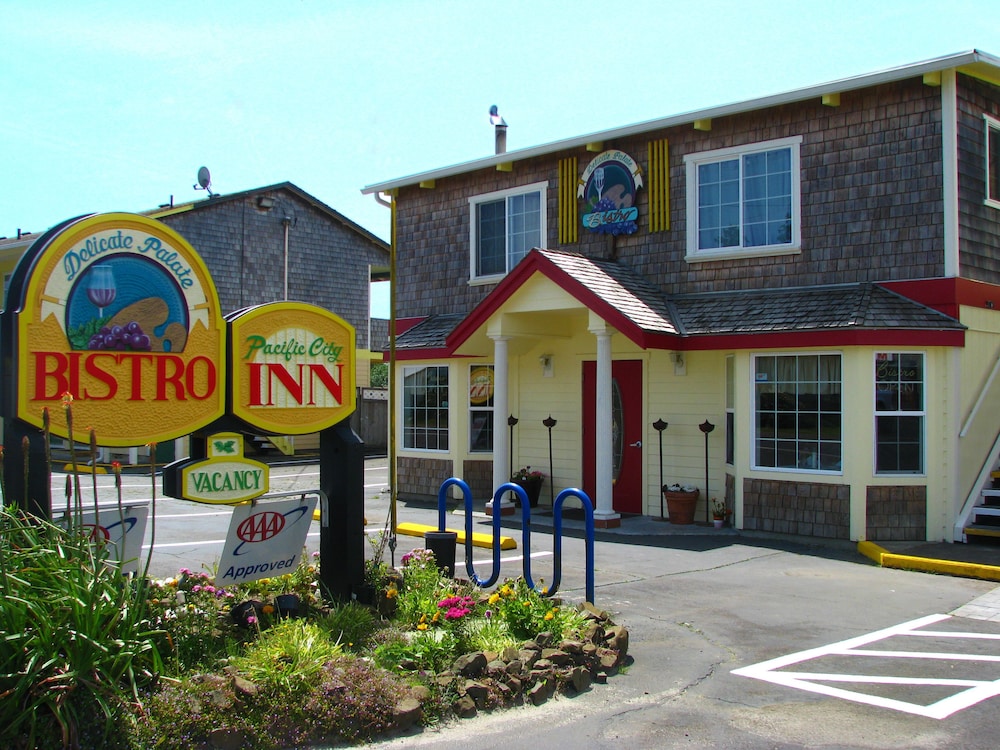 Pacific City Inn in Pacific, United States