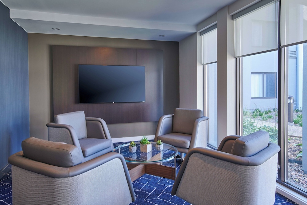 Courtyard by Marriott Chicago Highland Park Northbrook - photo 2