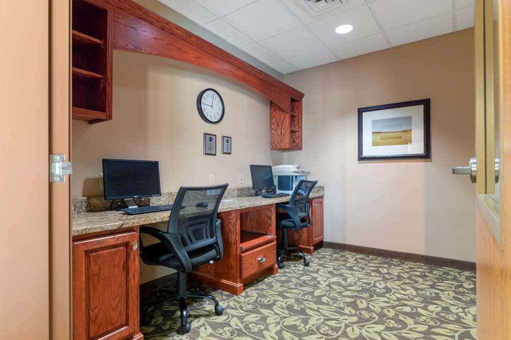 Best Western Plus Butterfield Inn - photo 30