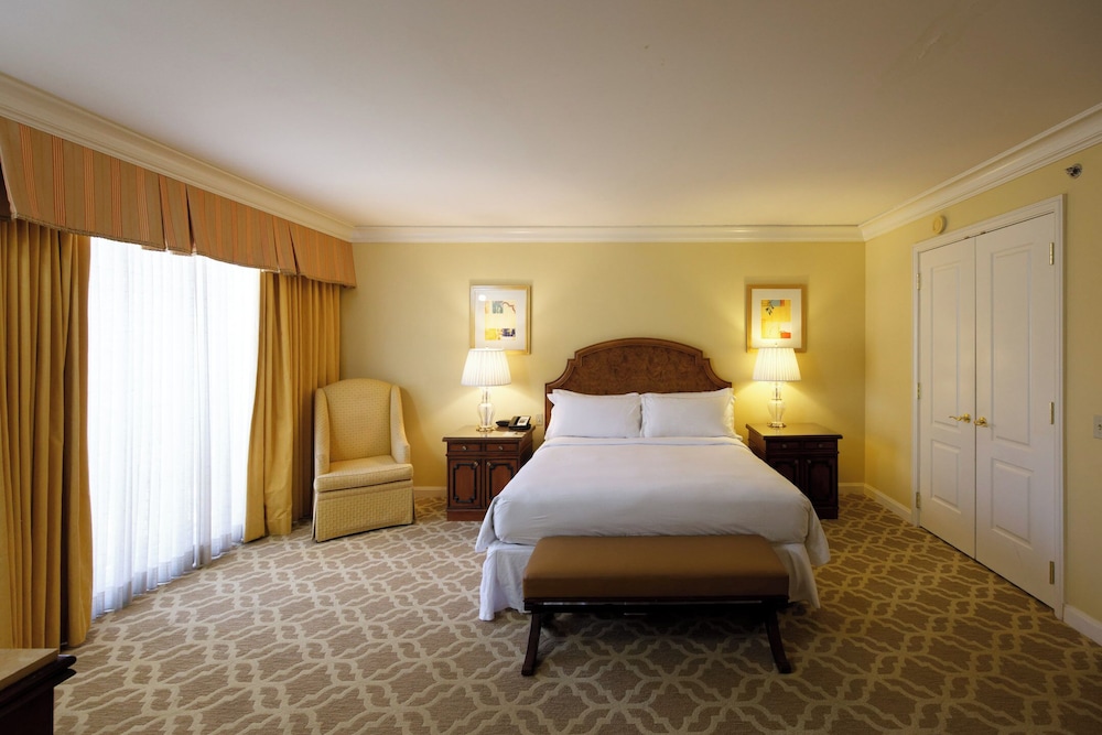 Hilton Lake Las Vegas Resort and Spa - photo 10