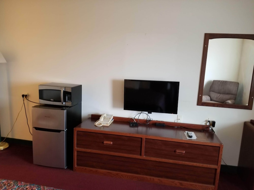 Bilmar Inn & Suites Dell Rapids Near Sioux Falls - photo 55