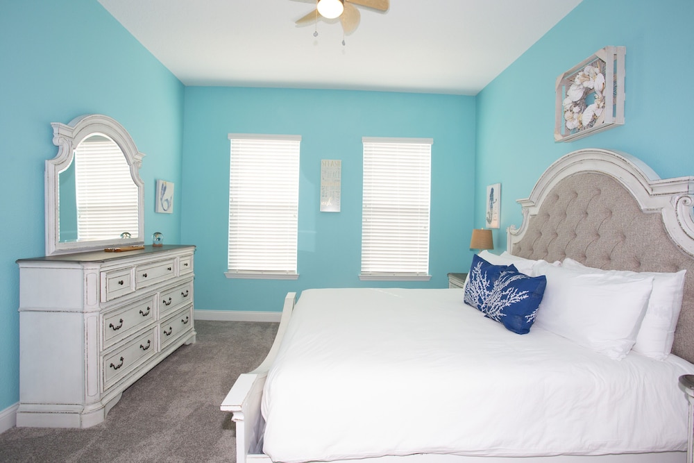 Marvelous 4 Bedroom w Pool @ Festival Resort 197 - photo 7