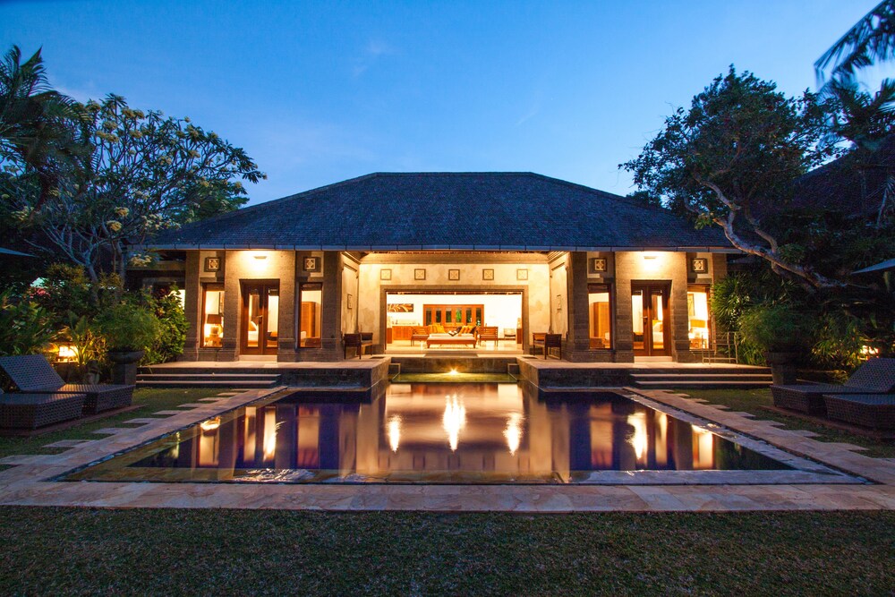 Villa Dewata Seminyak — 4-Star Luxury Hotel in Seminyak, Indonesia