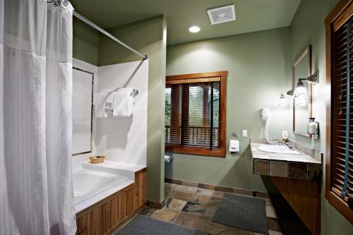 Lakedale Resort - photo 34