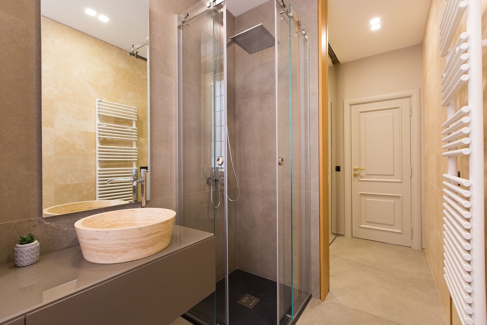 Martina al Colosseo — 4-Star Luxury Hotel in Rome, Italy