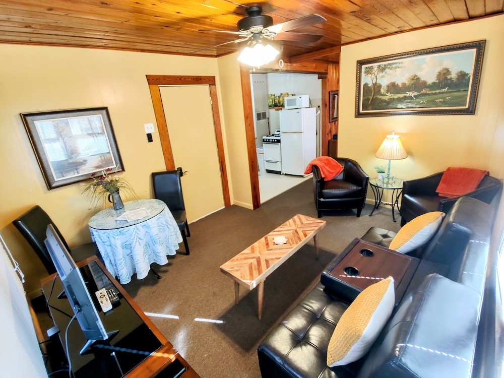 Edgewater Resort Cottage #1 - photo 117
