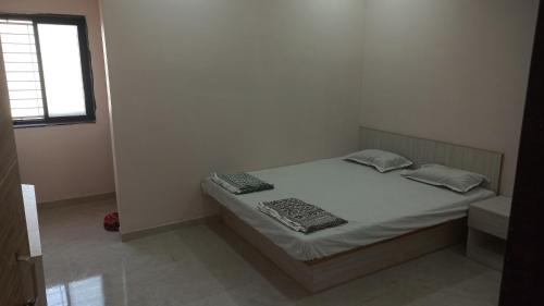 Gayatri bhakt niwas in Akalkot, India