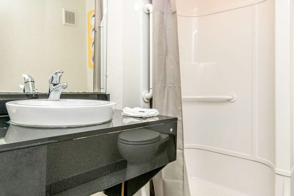 Motel 6 Fort Worth TX North - photo 16