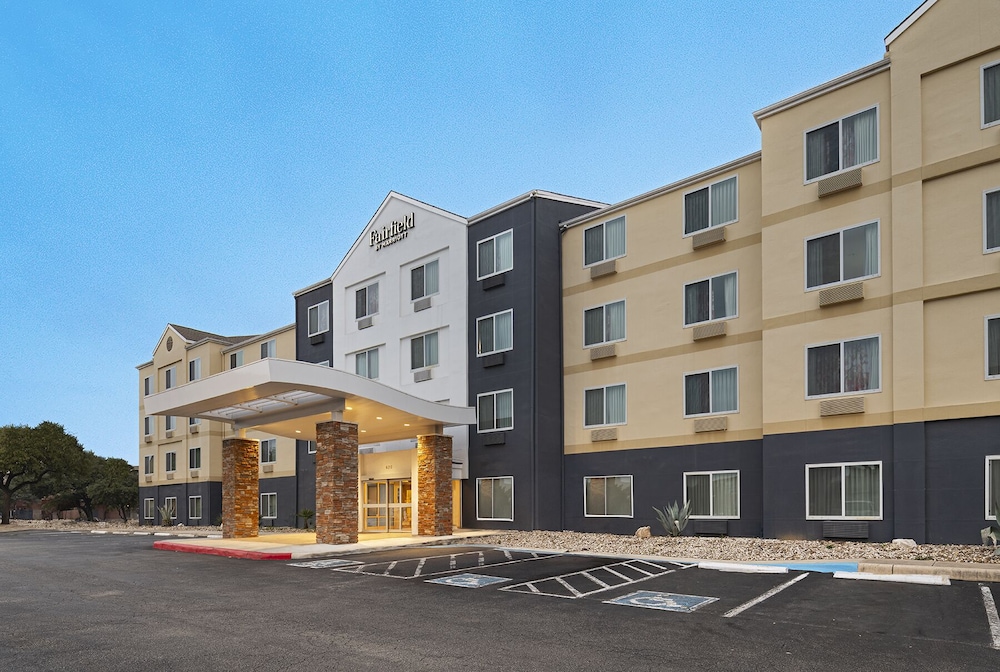 Fairfield Inn & Suites by Marriott San Antonio Market Square - photo 43