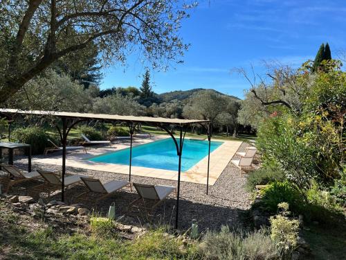 Très Elégant Mas Provençal in Boulbon, France