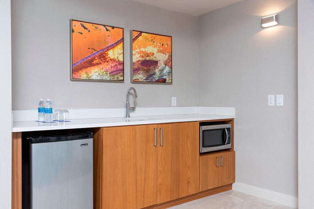 Sonesta Hotel Grand Rapids Airport - photo 14