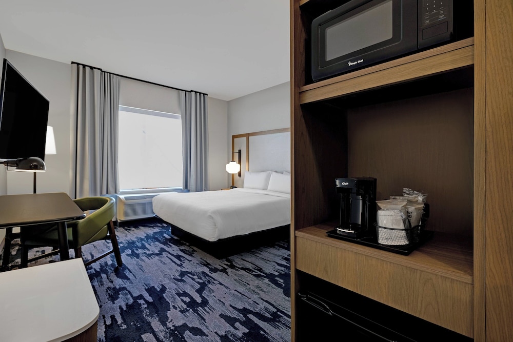 Fairfield Inn & Suites by Marriott Milwaukee Brookfield - photo 22