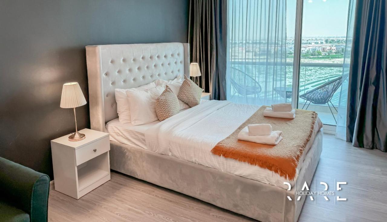 Rare Holiday Homes Lake View The Crescent Tower Dubai Production City R712 IMPZ — 4-Star Luxury Hotel in Dubai, United Arab Emirates
