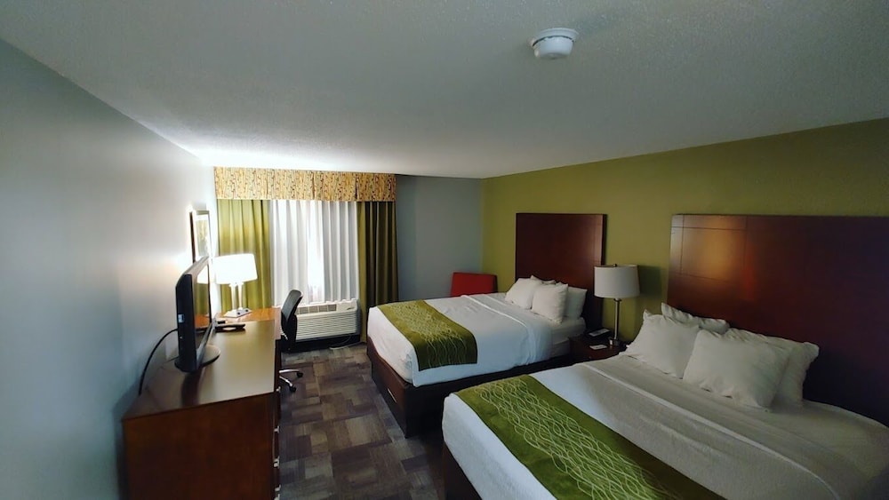 Greenfield Inn and Suites Elizabethtown KY I65 Exit 94 - photo 24