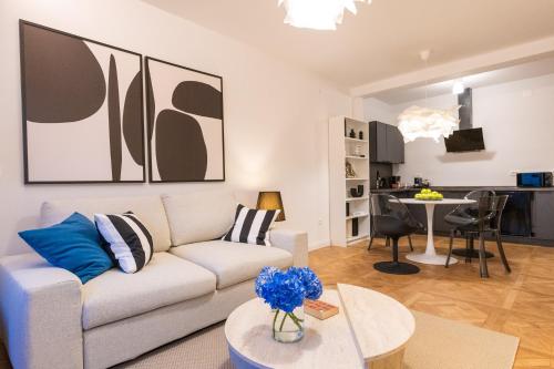 Urban Rooftop Apartment