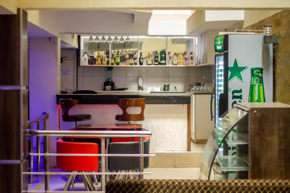 Hotel Bar
