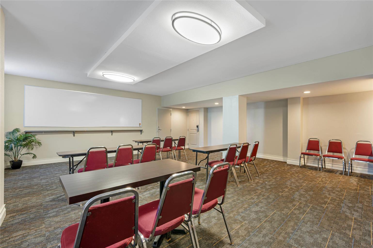 Sleep Inn Indianapolis East - photo 36