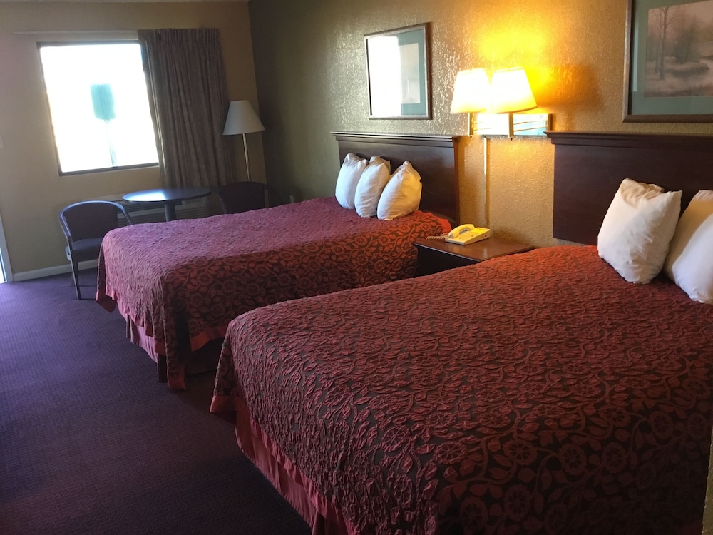 Travel Inn North Little Rock - photo 7