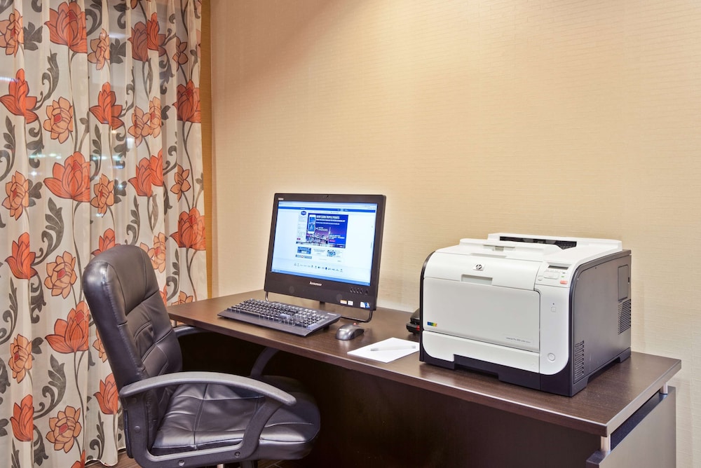 Hampton Inn Winfield teays Valley - photo 30