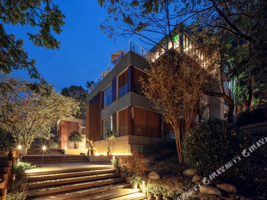 Qingsu Qingcheng Guesthouse — 4-Star Luxury Hotel in Chengdu, People's Republic of China