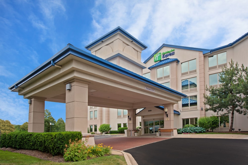 Holiday Inn Express Hotel & Suites Chicago Midway Airport by IHG - photo 36