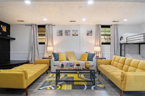 Charming Elegance Getaway — Omaha