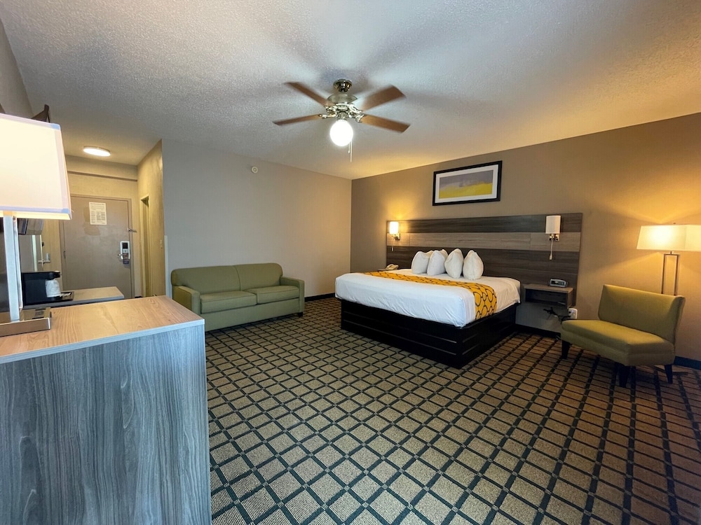 Baymont by Wyndham West Plains - photo 15